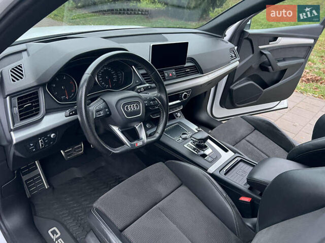 Белый Ауди Ку 5, объемом двигателя 1.97 л и пробегом 139 тыс. км за 28800 $, фото 36 на Automoto.ua