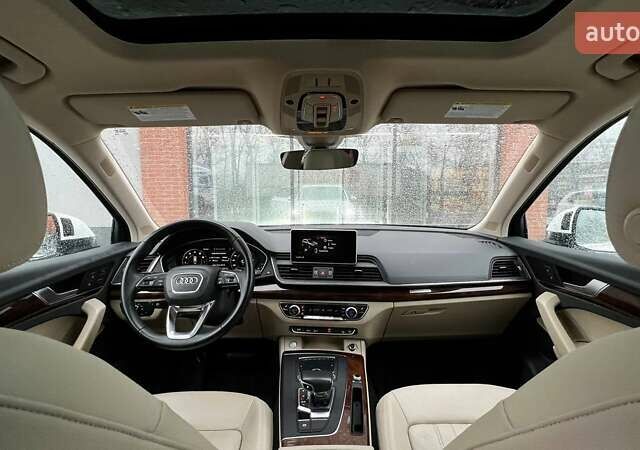 Белый Ауди Ку 5, объемом двигателя 2 л и пробегом 142 тыс. км за 25990 $, фото 49 на Automoto.ua