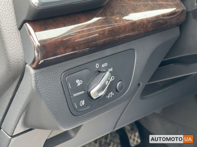 Белый Ауди Ку 5, объемом двигателя 2 л и пробегом 104 тыс. км за 27800 $, фото 11 на Automoto.ua