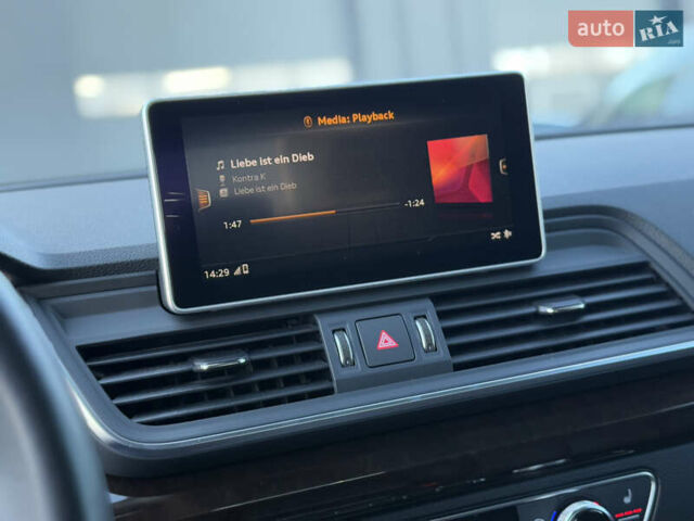 Білий Ауді Ку 5, об'ємом двигуна 2 л та пробігом 194 тис. км за 24500 $, фото 23 на Automoto.ua