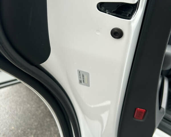 Белый Ауди Ку 5, объемом двигателя 1.98 л и пробегом 145 тыс. км за 23888 $, фото 18 на Automoto.ua