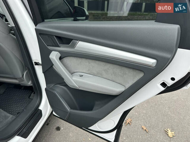 Белый Ауди Ку 5, объемом двигателя 1.98 л и пробегом 206 тыс. км за 25900 $, фото 45 на Automoto.ua