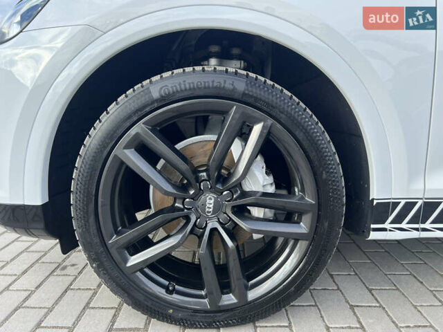 Белый Ауди Ку 5, объемом двигателя 1.97 л и пробегом 287 тыс. км за 27816 $, фото 11 на Automoto.ua