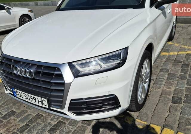 Белый Ауди Ку 5, объемом двигателя 1.98 л и пробегом 57 тыс. км за 30000 $, фото 15 на Automoto.ua