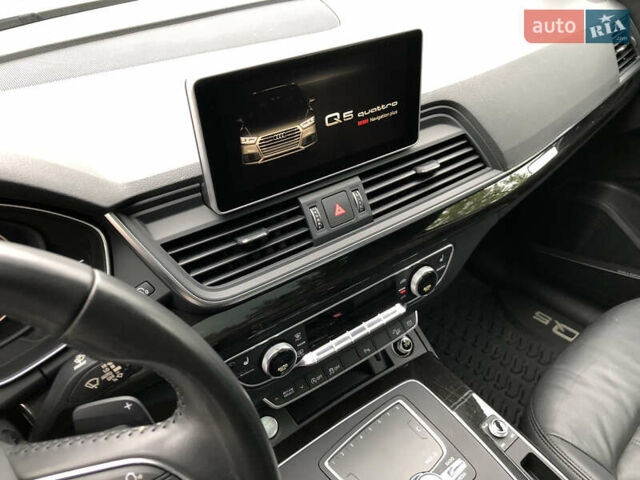 Белый Ауди Ку 5, объемом двигателя 2 л и пробегом 155 тыс. км за 17980 $, фото 32 на Automoto.ua