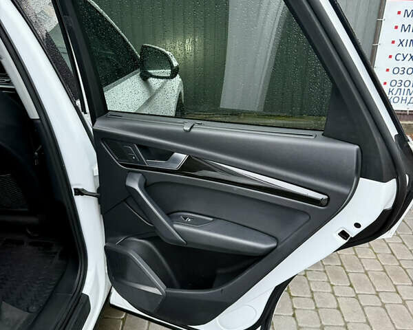 Білий Ауді Ку 5, об'ємом двигуна 1.98 л та пробігом 229 тис. км за 22400 $, фото 61 на Automoto.ua