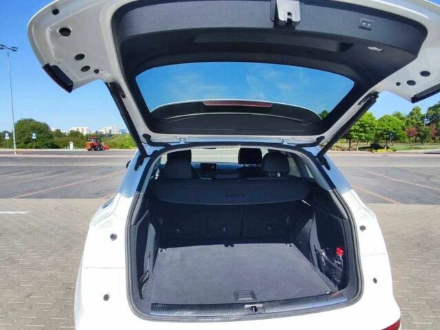 Белый Ауди Ку 5, объемом двигателя 2 л и пробегом 90 тыс. км за 16800 $, фото 8 на Automoto.ua