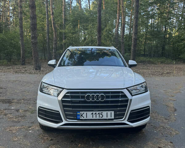 Белый Ауди Ку 5, объемом двигателя 1.98 л и пробегом 107 тыс. км за 26999 $, фото 1 на Automoto.ua