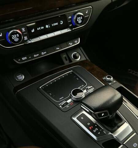 Белый Ауди Ку 5, объемом двигателя 1.98 л и пробегом 108 тыс. км за 26700 $, фото 22 на Automoto.ua