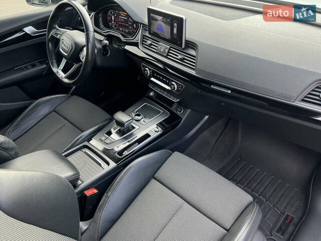 Белый Ауди Ку 5, объемом двигателя 1.97 л и пробегом 287 тыс. км за 27816 $, фото 29 на Automoto.ua