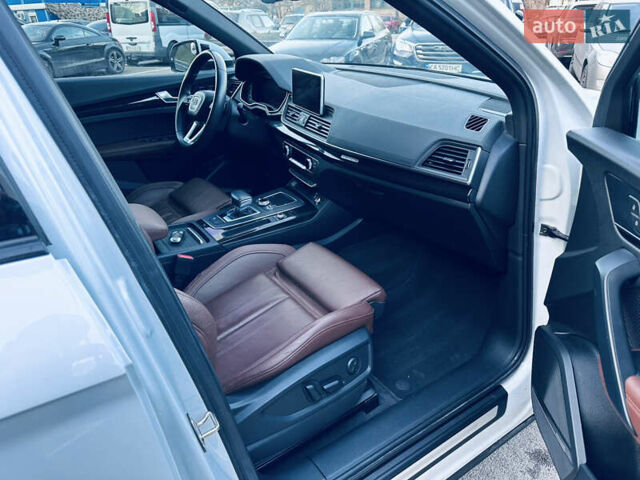 Білий Ауді Ку 5, об'ємом двигуна 1.98 л та пробігом 86 тис. км за 29500 $, фото 6 на Automoto.ua