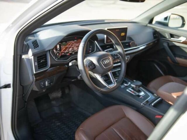 Белый Ауди Ку 5, объемом двигателя 2 л и пробегом 55 тыс. км за 15800 $, фото 6 на Automoto.ua