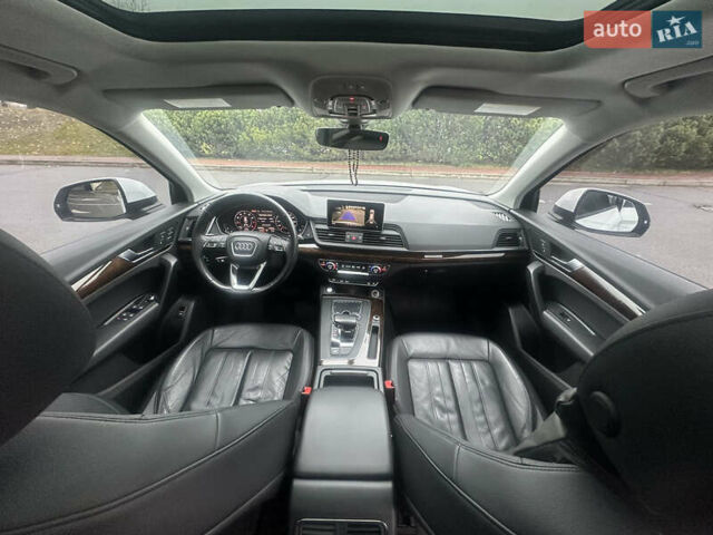 Белый Ауди Ку 5, объемом двигателя 1.99 л и пробегом 163 тыс. км за 22999 $, фото 39 на Automoto.ua