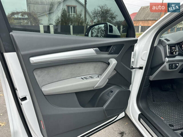 Белый Ауди Ку 5, объемом двигателя 1.98 л и пробегом 206 тыс. км за 25900 $, фото 29 на Automoto.ua