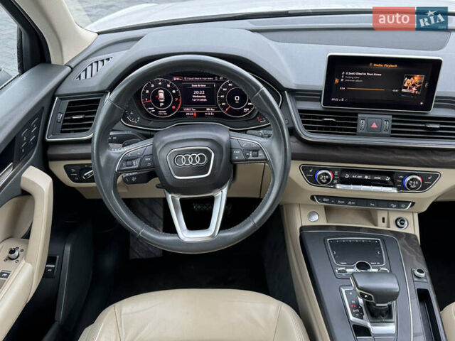 Білий Ауді Ку 5, об'ємом двигуна 1.98 л та пробігом 159 тис. км за 24699 $, фото 36 на Automoto.ua