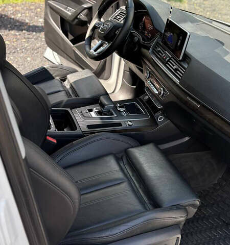 Белый Ауди Ку 5, объемом двигателя 1.98 л и пробегом 128 тыс. км за 27999 $, фото 24 на Automoto.ua