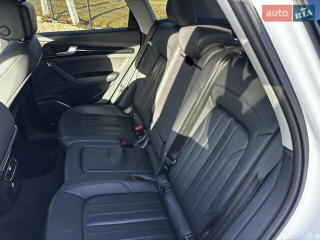 Білий Ауді Ку 5, об'ємом двигуна 1.98 л та пробігом 107 тис. км за 23500 $, фото 21 на Automoto.ua