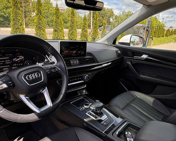 Белый Ауди Ку 5, объемом двигателя 1.98 л и пробегом 47 тыс. км за 25500 $, фото 25 на Automoto.ua