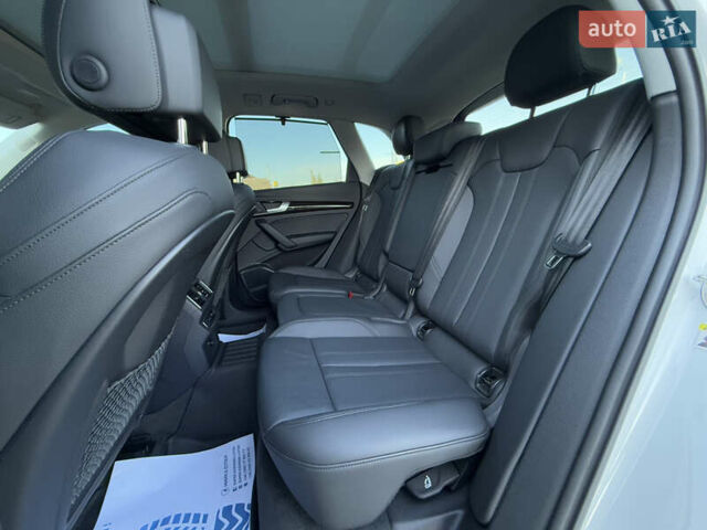 Білий Ауді Ку 5, об'ємом двигуна 2 л та пробігом 194 тис. км за 24500 $, фото 26 на Automoto.ua