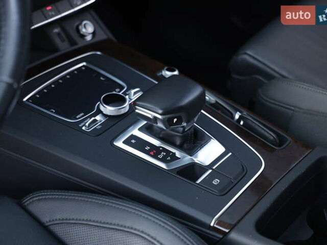 Білий Ауді Ку 5, об'ємом двигуна 1.98 л та пробігом 120 тис. км за 28500 $, фото 12 на Automoto.ua