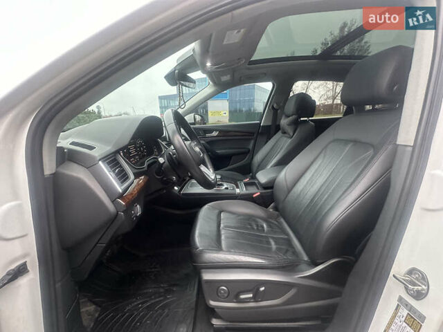 Белый Ауди Ку 5, объемом двигателя 1.99 л и пробегом 163 тыс. км за 22999 $, фото 23 на Automoto.ua