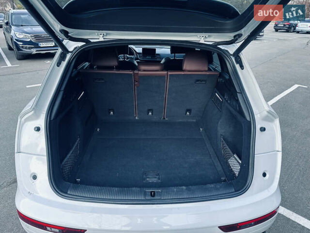 Білий Ауді Ку 5, об'ємом двигуна 1.98 л та пробігом 86 тис. км за 29500 $, фото 12 на Automoto.ua