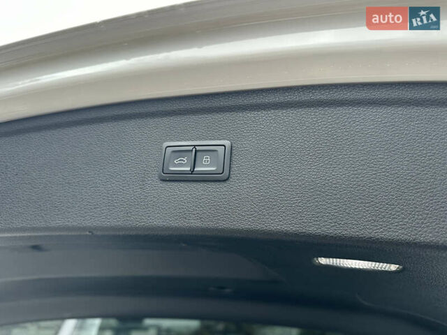 Белый Ауди Ку 5, объемом двигателя 1.98 л и пробегом 206 тыс. км за 25900 $, фото 42 на Automoto.ua