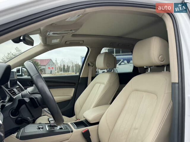 Білий Ауді Ку 5, об'ємом двигуна 1.98 л та пробігом 159 тис. км за 24699 $, фото 43 на Automoto.ua