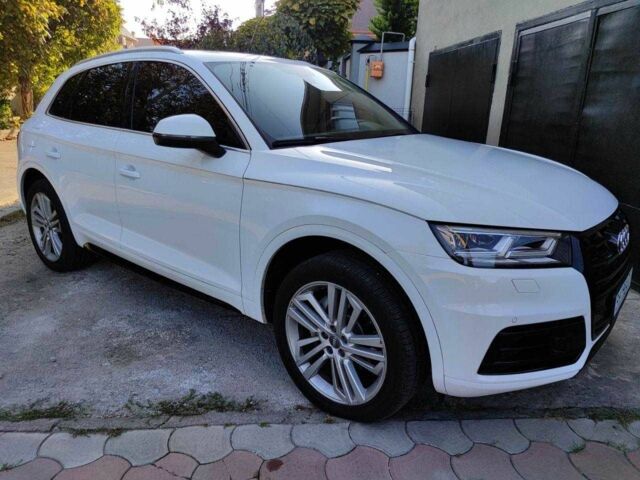 Білий Ауді Ку 5, об'ємом двигуна 2 л та пробігом 130 тис. км за 520 $, фото 2 на Automoto.ua