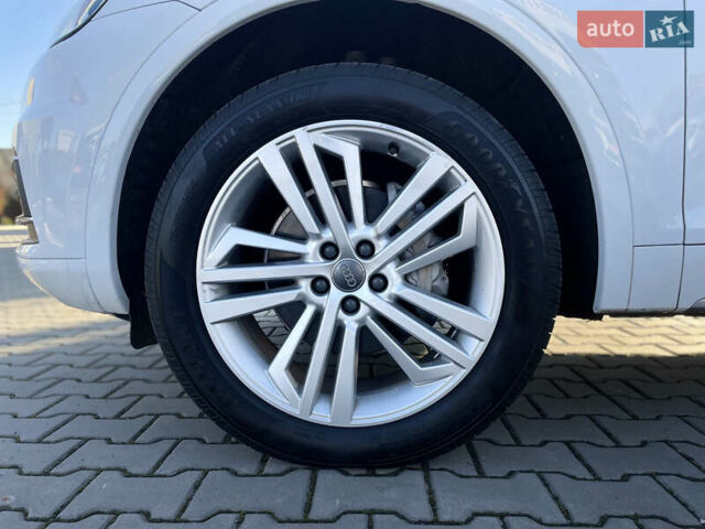 Белый Ауди Ку 5, объемом двигателя 1.98 л и пробегом 193 тыс. км за 25000 $, фото 8 на Automoto.ua