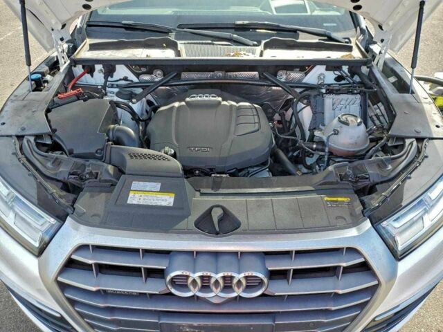 Білий Ауді Ку 5, об'ємом двигуна 2 л та пробігом 23 тис. км за 8500 $, фото 11 на Automoto.ua