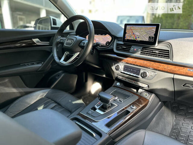 Белый Ауди Ку 5, объемом двигателя 2 л и пробегом 41 тыс. км за 24900 $, фото 70 на Automoto.ua