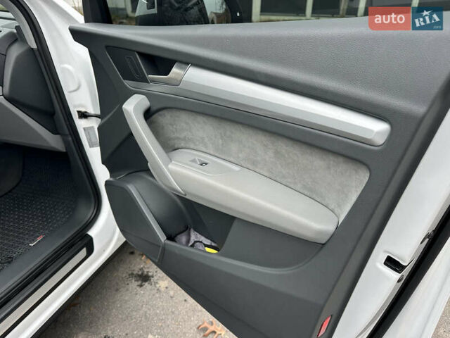 Белый Ауди Ку 5, объемом двигателя 1.98 л и пробегом 206 тыс. км за 25900 $, фото 50 на Automoto.ua