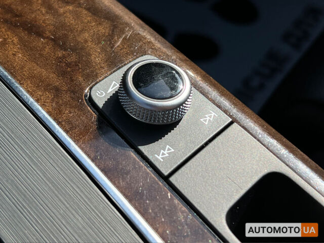 Белый Ауди Ку 5, объемом двигателя 2 л и пробегом 27 тыс. км за 35800 $, фото 20 на Automoto.ua