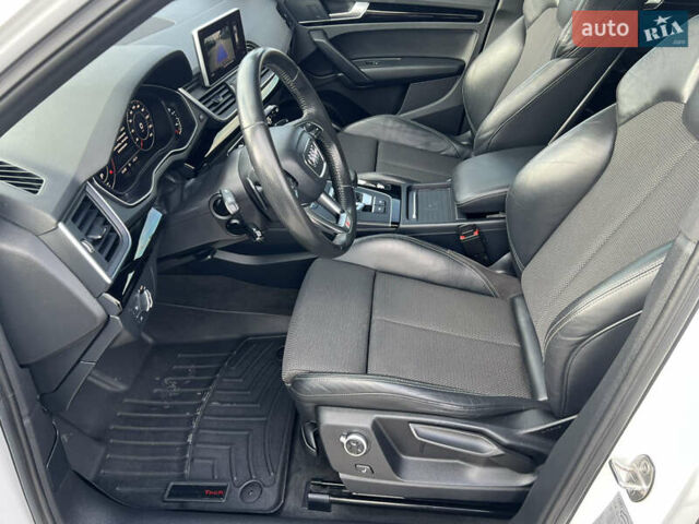 Белый Ауди Ку 5, объемом двигателя 1.97 л и пробегом 287 тыс. км за 27816 $, фото 14 на Automoto.ua