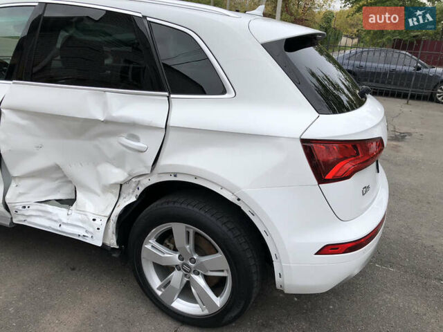 Белый Ауди Ку 5, объемом двигателя 2 л и пробегом 155 тыс. км за 17980 $, фото 13 на Automoto.ua