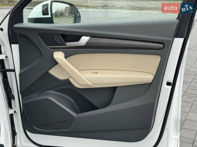 Білий Ауді Ку 5, об'ємом двигуна 1.98 л та пробігом 159 тис. км за 24699 $, фото 47 на Automoto.ua