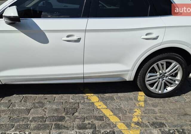 Белый Ауди Ку 5, объемом двигателя 1.98 л и пробегом 57 тыс. км за 30000 $, фото 11 на Automoto.ua