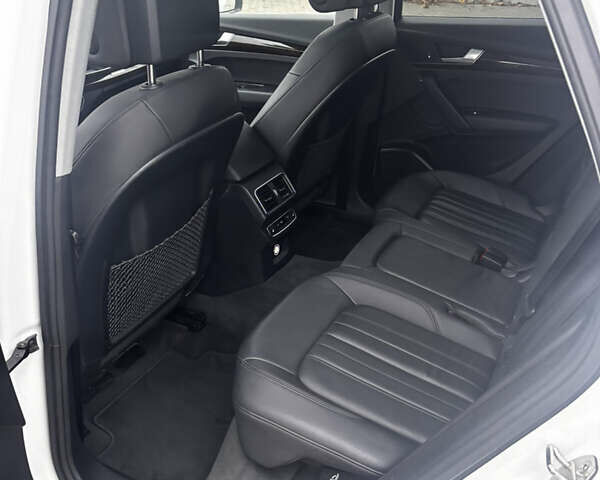 Белый Ауди Ку 5, объемом двигателя 2 л и пробегом 163 тыс. км за 23100 $, фото 8 на Automoto.ua