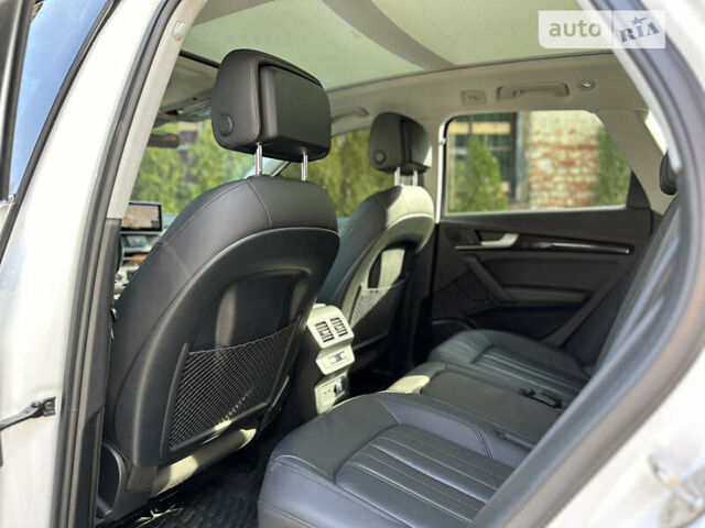 Белый Ауди Ку 5, объемом двигателя 2 л и пробегом 41 тыс. км за 24900 $, фото 60 на Automoto.ua