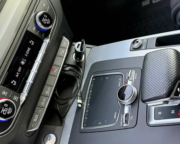 Білий Ауді Ку 5, об'ємом двигуна 1.98 л та пробігом 116 тис. км за 26500 $, фото 28 на Automoto.ua