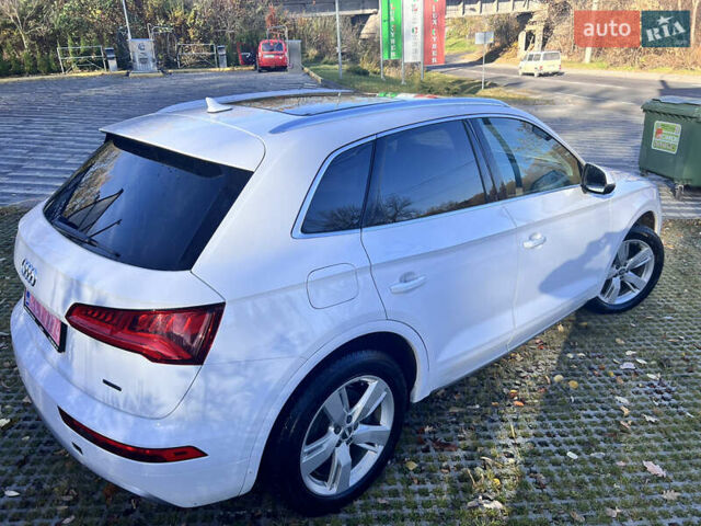 Белый Ауди Ку 5, объемом двигателя 0 л и пробегом 120 тыс. км за 26000 $, фото 6 на Automoto.ua