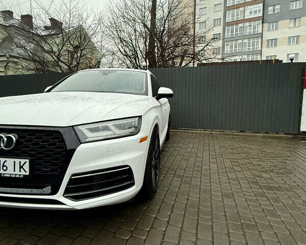 Білий Ауді Ку 5, об'ємом двигуна 1.98 л та пробігом 229 тис. км за 22400 $, фото 18 на Automoto.ua