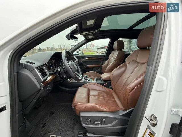 Белый Ауди Ку 5, объемом двигателя 1.98 л и пробегом 158 тыс. км за 25500 $, фото 34 на Automoto.ua