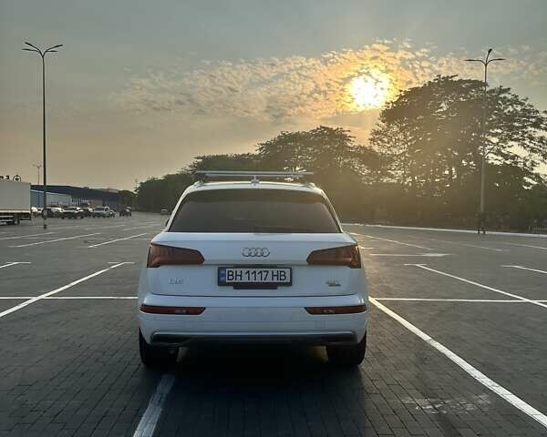 Белый Ауди Ку 5, объемом двигателя 1.98 л и пробегом 145 тыс. км за 29300 $, фото 8 на Automoto.ua