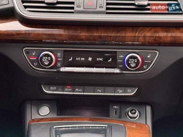 Белый Ауди Ку 5, объемом двигателя 1.98 л и пробегом 158 тыс. км за 25500 $, фото 51 на Automoto.ua