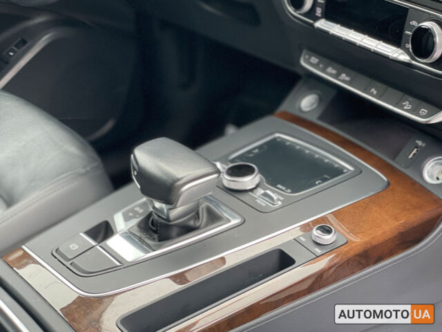 Белый Ауди Ку 5, объемом двигателя 2 л и пробегом 104 тыс. км за 27800 $, фото 29 на Automoto.ua