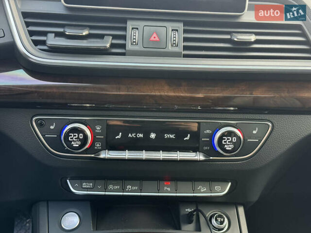 Белый Ауди Ку 5, объемом двигателя 1.98 л и пробегом 102 тыс. км за 25900 $, фото 18 на Automoto.ua