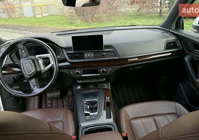 Белый Ауди Ку 5, объемом двигателя 1.98 л и пробегом 108 тыс. км за 26700 $, фото 10 на Automoto.ua