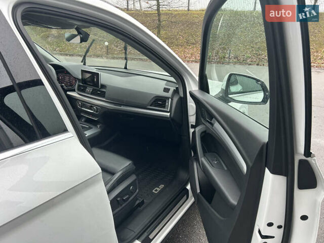 Белый Ауди Ку 5, объемом двигателя 1.98 л и пробегом 145 тыс. км за 23888 $, фото 24 на Automoto.ua